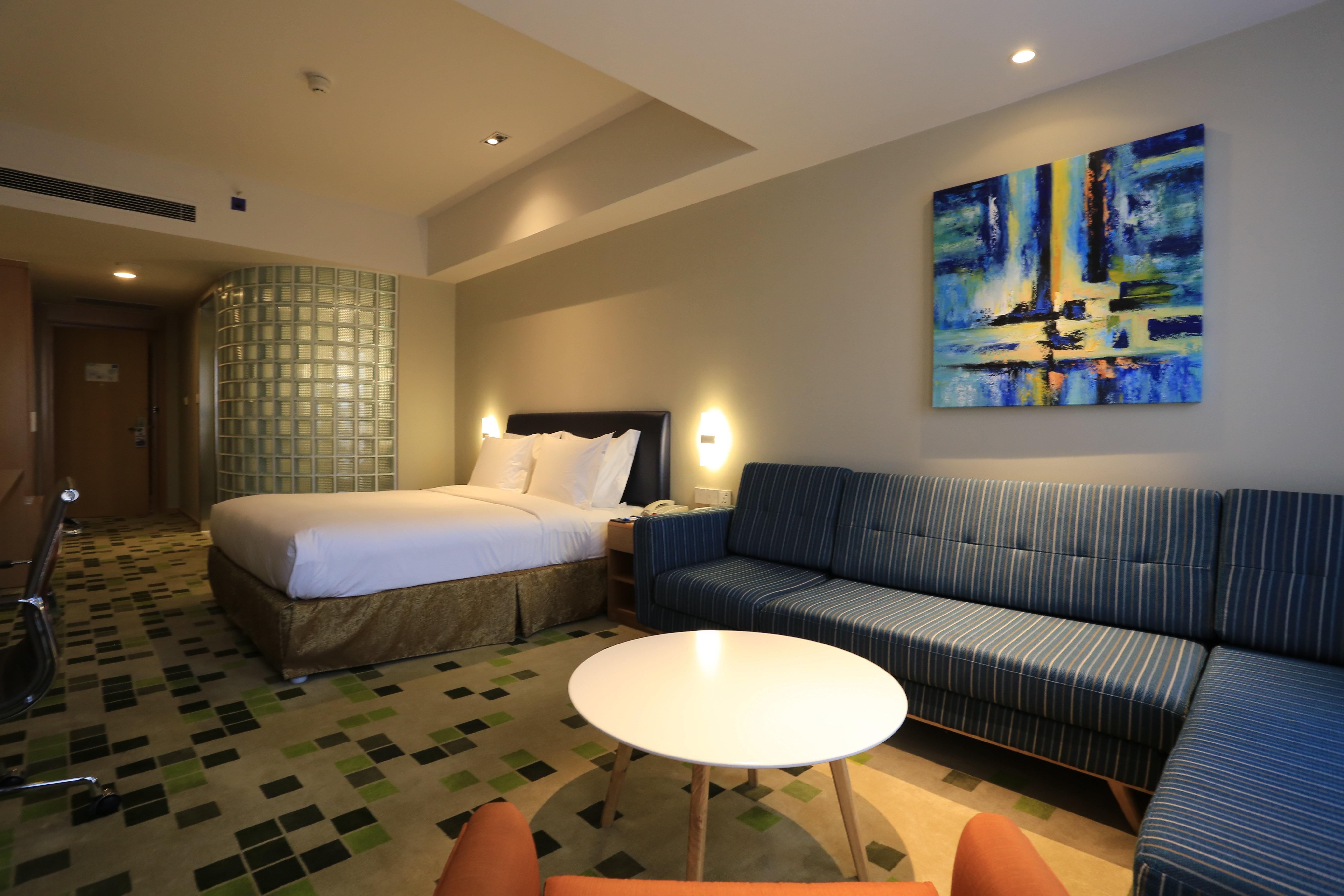 Holiday Inn Express Zhangjiakou Park View, An Ihg Hotel Екстериор снимка