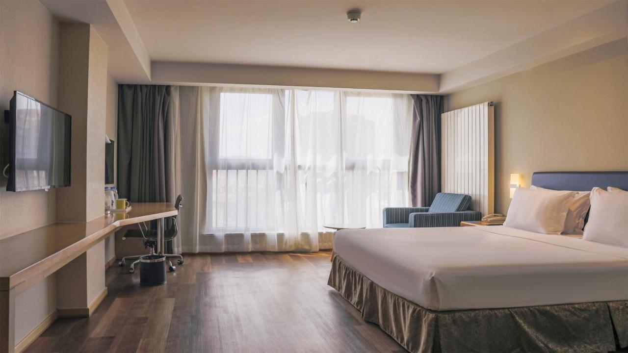 Holiday Inn Express Zhangjiakou Park View, An Ihg Hotel Екстериор снимка