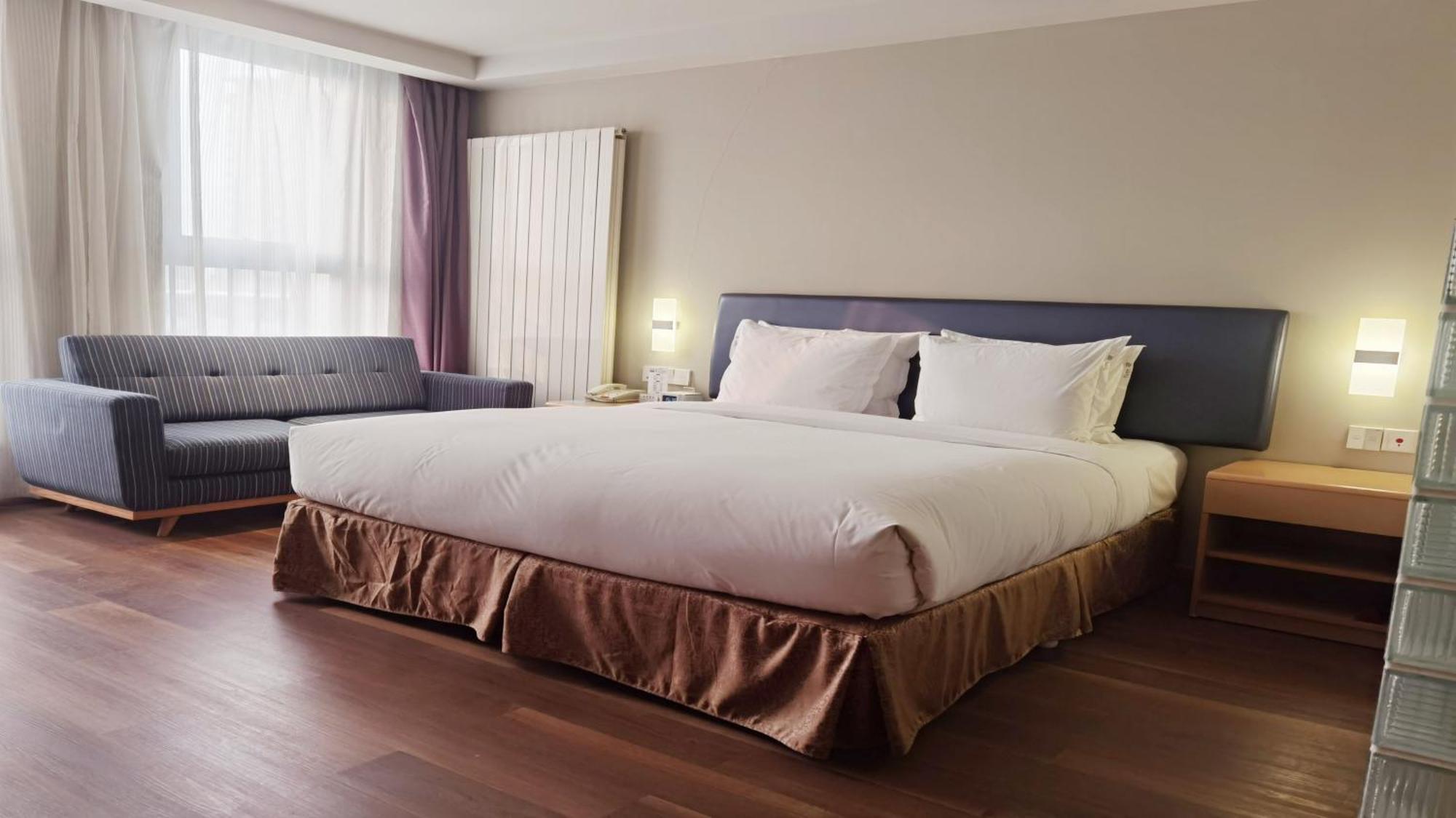 Holiday Inn Express Zhangjiakou Park View, An Ihg Hotel Екстериор снимка